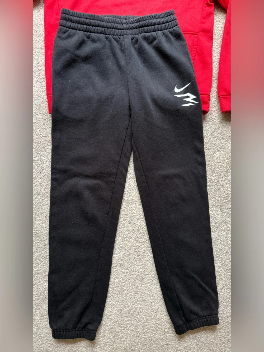 NIKE BOYS SIZE L/XL MATCHING SET